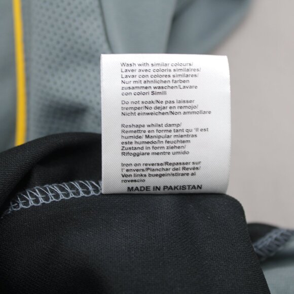 Port Vale FC Jersey (Retro) - 2011 Away jersey 9 Marc Richars - Men's 2XL (NWT) - Picture 11 of 11